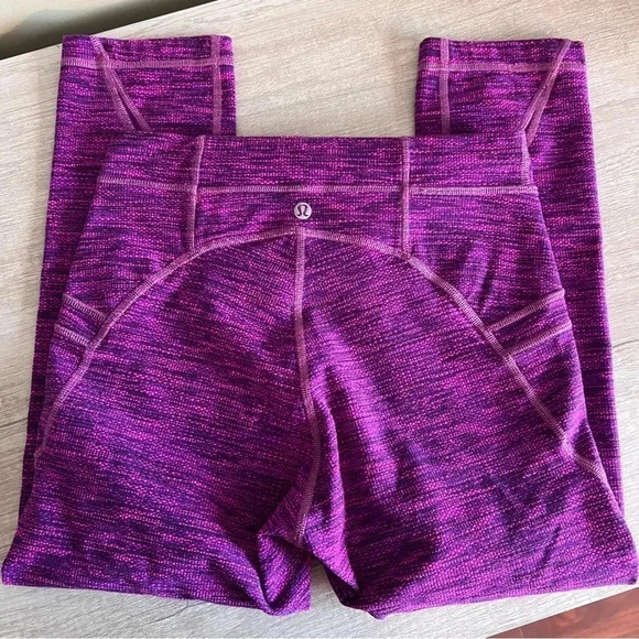 Lululemon Free Flow Crop Size 6 - Picture 11 of 12